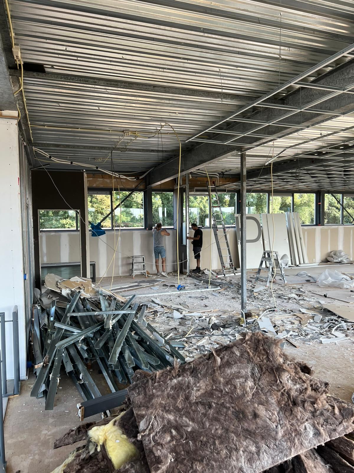 Casco transformatie — sloopwerkzaamheden en strip-out van bestaande indeling
