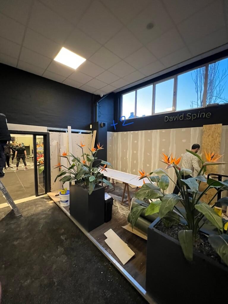 Health Club & Gym Rotterdam — opgeleverde receptiezone met David Spine signage